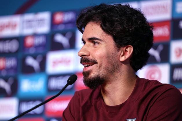 FIFA World Cup, WM, Weltmeisterschaft, Fussball 2026 - Portugal press conference, PK, Pressekonferenz Portugal s national soccer team player Vitinha speaks during a press conference at the training site at Garden District Park for the FIFA World Cup 2026 in Palm Beach, Florida, USA, 13 June 2026. Palm Beach Florida Estados Unidos  Copyright: xMIGUELxA.xLOPESx