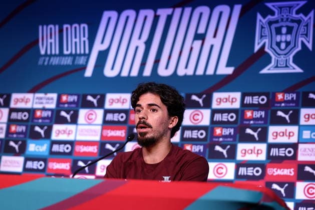 FIFA World Cup, WM, Weltmeisterschaft, Fussball 2026 - Portugal press conference, PK, Pressekonferenz Portugal s national soccer team player Vitinha speaks during a press conference at the training site at Garden District Park for the FIFA World Cup 2026 in Palm Beach, Florida, USA, 13 June 2026. Palm Beach Florida Estados Unidos  Copyright: xMIGUELxA.xLOPESx