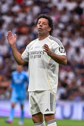 Real Madrid Leyendas Vs Inter Legends in Madrid - 13 Jun 2026 Paco Leon of Real Madrid Legends seen during the Corazon Classic Match between Real Madrid Leyendas and Inter Legends at Santiago Bernabeu stadium. Madrid Spain Copyright: xAtilanoxGarciax xSOPAxImagesx photos23205