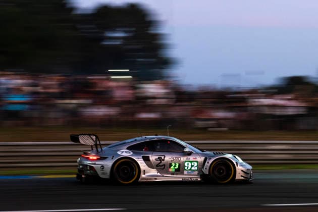 24 HEURES DU MANS 2026 - RACE - SATURDAY 92 SHAHIN Yasser (aus), PERA Riccardo (ita), LIETZ Richard (aut), The Bend Manthey, Porsche 911 GT3 R LMGT3 92, LM GT3, action during the 24 Hours of Le Mans 2026, 3rd round of the 2026 FIA World Endurance Championship, on June 13, 2026 on the Circuit des 24 Heures du Mans in Le Mans, France - Le MansFrance  Copyright: xFabrizioxBoldonix