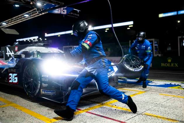 24 HEURES DU MANS 2026 - RACE - SUNDAY 36 MAKOWIECKI FrÃ dÃ ric (fra), GOUNON Jules (fra), MARTINS Victor (fra), Alpine Endurance Team, Alpine A424 36, Hypercar, pitstop, arrÃªt aux stands during the 24 Hours of Le Mans 2026, 3rd round of the 2026 FIA World Endurance Championship, on June 14, 2026 on the Circuit des 24 Heures du Mans in Le Mans, France - Le MansFrance  Copyright: xFabrizioxBoldonix