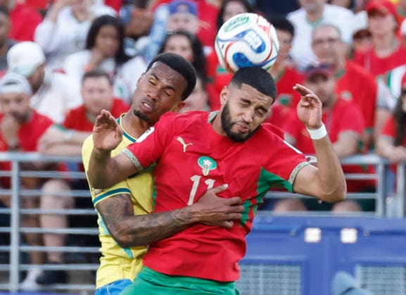 Morocco s Ismael Saibari and Brazil s Marquinhos fight for the ball in the second half of a FIFA World Cup, WM, Weltmeisterschaft, Fussball match at MetLife Stadium in East Rutherford, New Jersey, on Saturday, June 13, 2026.  NYP20260613933 JOHNxANGELILLO