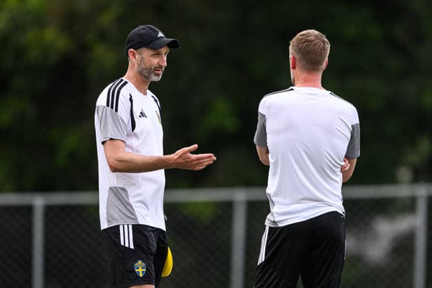 260614 Assistant coach Andreas Georgson and Head coach Graham Potter of the Swedish national football team at a training session during day 3 of the FIFA World Cup 2026 on June 14, 2026 in Monterrey Photo Petter Arvidson BILDBYRAN kod PA PA1232 fotboll football soccer fotball vm fotbolls vm fotball vm fotbolls vm 2026 fifa world cup 2026 träning practice training sverige sweden sverige a day 3 bbeng  Copyright: PETTERxARVIDSON BB260614PA012