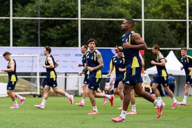260614 Isak Hien of the Swedish national football team at a training session during day 3 of the FIFA World Cup 2026 on June 14, 2026 in Monterrey Photo Petter Arvidson BILDBYRAN kod PA PA1232 fotboll football soccer fotball vm fotbolls vm fotball vm fotbolls vm 2026 fifa world cup 2026 träning practice training sverige sweden sverige a day 3 bbeng  Copyright: PETTERxARVIDSON BB260614PA033