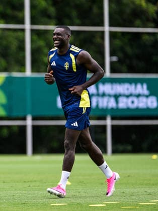 260614 of the Swedish national football team at a training session during day 3 of the FIFA World Cup 2026 on June 14, 2026 in Monterrey Photo Petter Arvidson BILDBYRAN kod PA PA1232 fotboll football soccer fotball vm fotbolls vm fotball vm fotbolls vm 2026 fifa world cup 2026 träning practice training sverige sweden sverige a day 3 bbeng  Copyright: PETTERxARVIDSON BB260614PA038