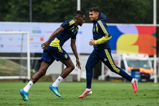 260614 Alexander Isak and Yasin Ayari of the Swedish national football team at a training session during day 3 of the FIFA World Cup 2026 on June 14, 2026 in Monterrey Photo Joel Marklund BILDBYRAN kod JM PA1232 fotboll football soccer fotball vm fotbolls vm fotball vm fotbolls vm 2026 fifa world cup 2026 träning practice training sverige sweden sverige a day 3 bbeng  Copyright: JOELxMARKLUND BB260614JM018