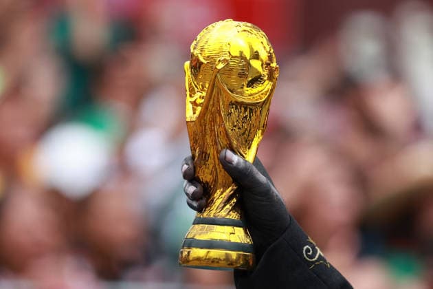 World Cup parade held in Mexico City MEXICO CITY, MEXICO - JUNE 13: A man holds a figure of the World Cup trophy during a World Cup parade, in Mexico City, Mexico on June 13, 2026. Thousands of participants, including dancers, football-themed floats and giant inflatable figures, took part in the World Cup parade as part of the cultural activities organized by the Mexico City government during the World Cup. Daniel Cardenas Anadolu Mexico City Mexico. Editorial use only. Please get in touch for any other usage.  Copyright: x2026xAnadoluxDanielxCardenasx