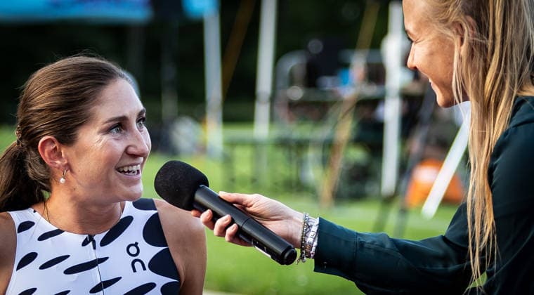 Merck Running Gala Pfungstadt, 13 06 2026 Interview with 1500m winner Gesa Felicitas Krause GER Silvesterlauf Trier with presenter Chantal Buschung Merck Running Gala on 13 06 2026 at the TSV Stadium in Pfungstadt Hesse Copyright: xBEAUTIFULxSPORTS R.xSchmittx