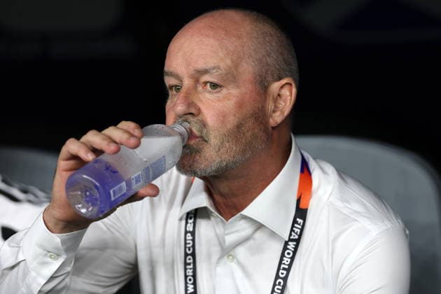 FIFA World Cup, WM, Weltmeisterschaft, Fussball 2026 - Group C - Haiti vs Scotland Scotland s head coach Steve Clarke drinks ahead of the FIFA World Cup 2026 group stage match Haiti against Scotland, in Foxborough, Massachusetts, USA, 13 June 2026. BOSTON United States  Copyright: xGREGxM.xCOOPERx