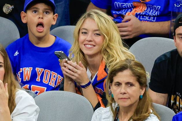 NBA, Basketball Herren, USA Finals Game 5 - New York Knicks at San Antonio Spurs US actress Sydney Sweeney watches Game 5 of the NBA Finals between the San Antonio Spurs and the New York Knicks in San Antonio, Texas, USA, 13 June 2026. San Antonio United States  Copyright: xADAMxDAVISx