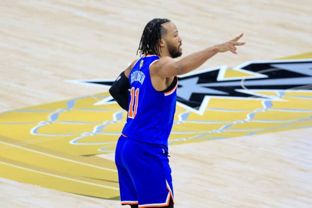 NBA, Basketball Herren, USA Finals Game 5 - New York Knicks at San Antonio Spurs New York Knicks guard Jalen Brunson (11) reacts after scoring during Game 5 of the NBA Finals between the San Antonio Spurs and the New York Knicks in San Antonio, Texas, USA, 13 June 2026. San Antonio United States  Copyright: xADAMxDAVISx
