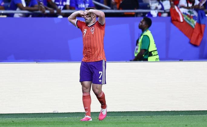 John McGinn of Scotland celebrates scoring a goal to make the score 0-1 Haiti v Scotland, 2026 FIFA World Cup, WM, Weltmeisterschaft, Fussball Group C, Football, Boston Stadium, Foxborough, Massachusetts, USA - 13 Jun 2026Foxborough Boston Stadium Massachusetts (MA) United States of America EDITORIAL USE ONLY No use with unauthorised audio, video, data, fixture lists, club league logos or live services. Online in-match use limited to 120 images, no video emulation. No use in betting, games or single club league player publications.  Copyright: xMichaelxZemanek Shutterstockx 16924167au