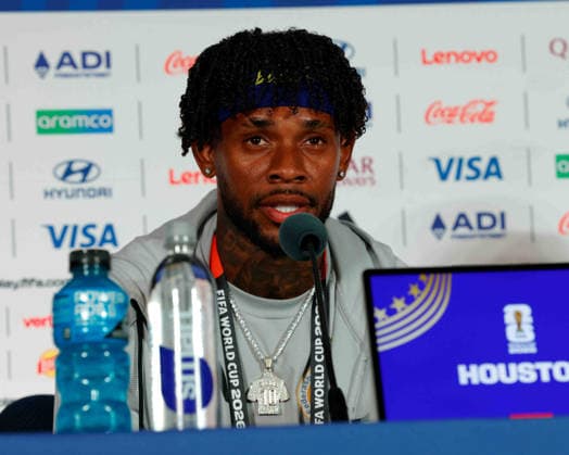 June 13, 2026, Houston, Texas, USA: CuraoÂßao midfielder LEANDRO BACUNA ( 10) speaks to members of the media during a press conference, PK, Pressekonferenz at Houston Stadium ahead of their opening Group E match against Germany at the 2026 FIFA World Cup, WM, Weltmeisterschaft, Fussball CuraoÂßAo Press Conference - FIFA World Cup 2026  - ZUMAa325 20260613_zsa_a325_011 Copyright: xDavidxBalleringxIix