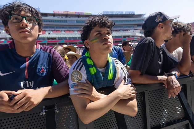 Fans watch Brazil v Morocco - FIFA World Cup, WM, Weltmeisterschaft, Fussball 2026 match in Los Angeles LOS ANGELES, CALIFORNIA - JUNE 13: Supporters watch a live broadcast of FIFA World Cup First Stage Group C opening match between Brazil and Morocco during the Fan Festival at the Los Angeles Memorial Coliseum in Los Angeles, California on June 13, 2026. Grace Hie Yoon Anadolu California United States. Editorial use only. Please get in touch for any other usage.  Copyright: x2026xAnadoluxGracexHiexYoonx