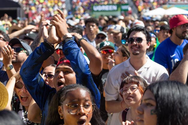 Fans watch Brazil v Morocco - FIFA World Cup, WM, Weltmeisterschaft, Fussball 2026 match in Los Angeles LOS ANGELES, CALIFORNIA - JUNE 13: Supporters watch a live broadcast of FIFA World Cup First Stage Group C opening match between Brazil and Morocco during the Fan Festival at the Los Angeles Memorial Coliseum in Los Angeles, California on June 13, 2026. Grace Hie Yoon Anadolu California United States. Editorial use only. Please get in touch for any other usage.  Copyright: x2026xAnadoluxGracexHiexYoonx