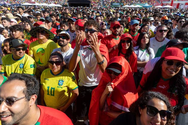 Fans watch Brazil v Morocco - FIFA World Cup, WM, Weltmeisterschaft, Fussball 2026 match in Los Angeles LOS ANGELES, CALIFORNIA - JUNE 13: Supporters watch a live broadcast of FIFA World Cup First Stage Group C opening match between Brazil and Morocco during the Fan Festival at the Los Angeles Memorial Coliseum in Los Angeles, California on June 13, 2026. Grace Hie Yoon Anadolu California United States. Editorial use only. Please get in touch for any other usage.  Copyright: x2026xAnadoluxGracexHiexYoonx