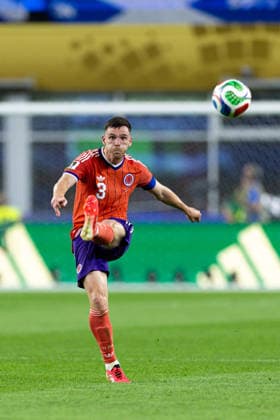 June 13, 2026; Foxborough, Massachusetts, USA; Scotland defender Andy Robertson (3) sends the ball forward in a FIFA World Cup, WM, Weltmeisterschaft, Fussball 2026 Group C match between Haiti and Scotland at Boston Stadium. (c) CSM FIFA World Cup 2026: Haiti Vs Scotland JUN 13  - ZUMAc04_ 20260613_zma_c04_154 Copyright: xBurtxGranofskyx
