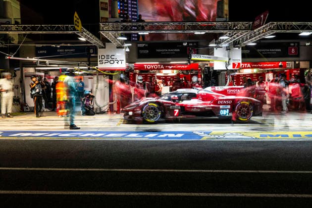24 HEURES DU MANS 2026 - RACE - SUNDAY 07 CONWAY Mike (gbr), KOBAYASHI Kamui (jpn), DE VRIES Nyck (nld), Toyota Racing, Toyota TR010 Hybrid 07, Hypercar, pitstop, arrÃªt aux stands during the 24 Hours of Le Mans 2026, 3rd round of the 2026 FIA World Endurance Championship, on June 14, 2026 on the Circuit des 24 Heures du Mans in Le Mans, France - Le MansFrance  Copyright: xCharlyxLopezx
