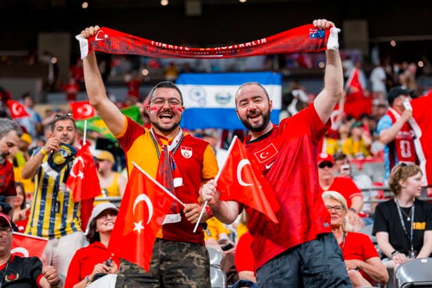 FIFA World Cup, WM, Weltmeisterschaft, Fussball 2026 - Group D - Australia vs Turkey Fans cheer for Turkey ahead of the FIFA World Cup 2026 group stage soccer match Australia against Turkey, in Vancouver, Canada, 13 June 2026. VANCOUVER Canada  Copyright: xBOBxFRIDx
