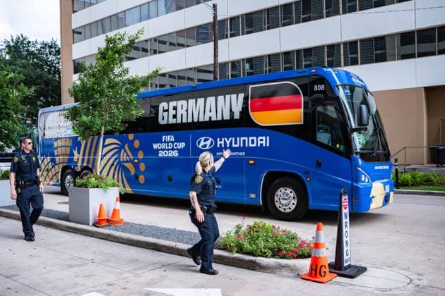 FIFA World Cup 2026, Arrival of the German national team DFB at the team hotel Inter Continental on 13 06 2026 in Houston, Texas Arrival of the team bus Team bus of the German national team in front of the team hotel Copyright: xBahhoxKarax
