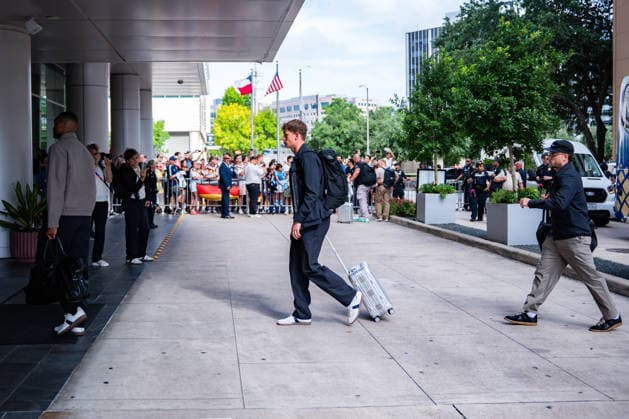 FIFA World Cup 2026, Arrival of the German national team DFB at the team hotel Inter Continental on 13 06 2026 in Houston, Texas Alexander Nübel, David Raum, Jonathan Tah Copyright: xBahhoxKarax