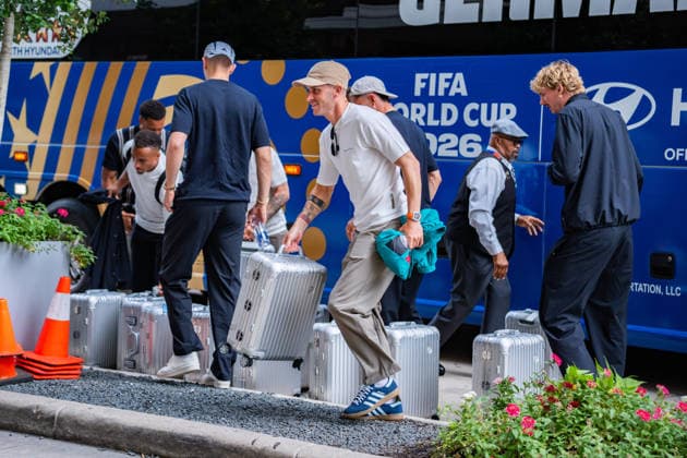 FIFA World Cup 2026, arrival of the German national team DFB at the team hotel Inter Continental on 13 06 2026 in Houston, Texas Pascal Gross Copyright: xBahhoxKarax