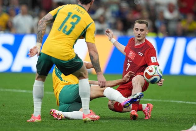 Australia v Turkiye - FIFA World Cup, WM, Weltmeisterschaft, Fussball 2026 - Group D VANCOUVER, CANADA - JUNE 13: Kerem Akturkoglu (7) of Turkiye in action against O Neill (L) of Australia during the 2026 FIFA World Cup First Stage Group D match between Australia and Turkiye at BC Place Stadium in Vancouver, Canada on June 13, 2026. Ercin Erturk Anadolu British Columbia Canada. Editorial use only. Please get in touch for any other usage.  Copyright: x2026xAnadoluxErcinxErturkx