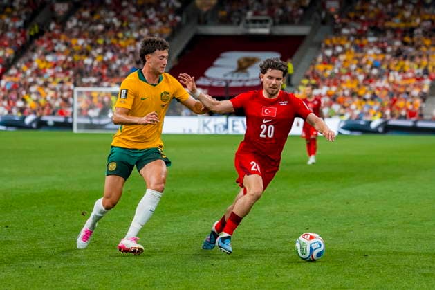 FIFA World Cup, WM, Weltmeisterschaft, Fussball 2026 - Group D - Australia vs Turkey Alessandro Circati of Australia and Ferdi Kadioglu of Turkey in action during the first half of the FIFA World Cup 2026 group stage match between Australia and Turkey, Vancouver, Canada, 13 June 2026. VANCOUVER Canada  Copyright: xBOBxFRIDx