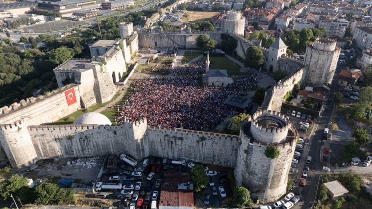 Turkish football fans gather to watch Australia v Turkiye World Cup match ISTANBUL, TURKIYE - JUNE 14: An aerial view of people gathered at the historic Yedikule Fortress to watch the 2026 FIFA World Cup, WM, Weltmeisterschaft, Fussball Group D match between Australia and Turkiye on a giant screen set up by Fatih Municipality in Istanbul, Turkiye, on June 14, 2026. The Turkish national team, Nationalteam faced Australia in its opening Group D match at BC Place Stadium in Vancouver, Canada. Metin Yuksel Kaya Anadolu Istanbul Turkey. Editorial use only. Please get in touch for any other usage.  Copyright: x2026xAnadoluxMetinxYukselxKayax