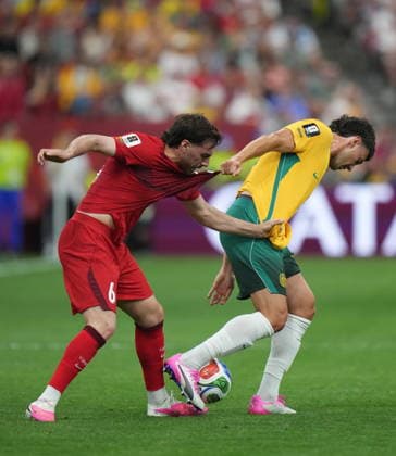 June 13, 2026, Vancouver, Bc, CANADA: Turkey s Orkun Kokcu (6) and Australia s Alessandro Circati (3) vie for the ball during the first half of a World Cup Group D soccer match, in Vancouver, on Saturday, June 13, 2026. Canada News - June 13, 2026  - ZUMAc35_ 20260613_zaf_c35_204 Copyright: xDarrylxDyckx