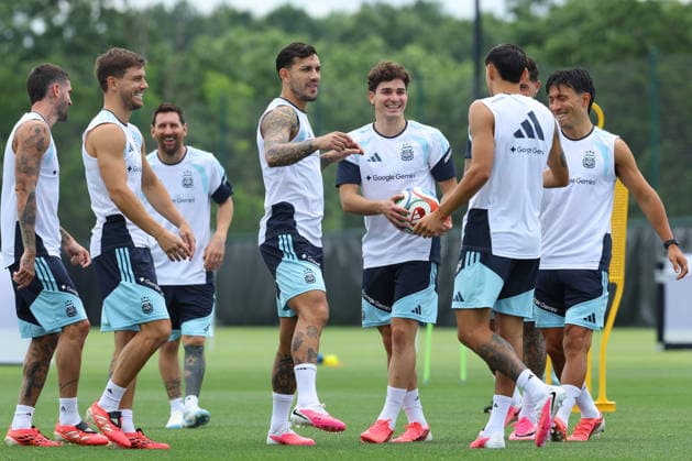 Argentina™s players take part in a training session during the 2026 FIFA World Cup football tournament at Sporting KC Training Centre in Kansas City on June 13, 2026 ¨ Photo by Alejandro PAGNI PHOTOxPHOTO KANSAS CITY UNITED STATES Copyright: xALEJANDROxPAGNIx