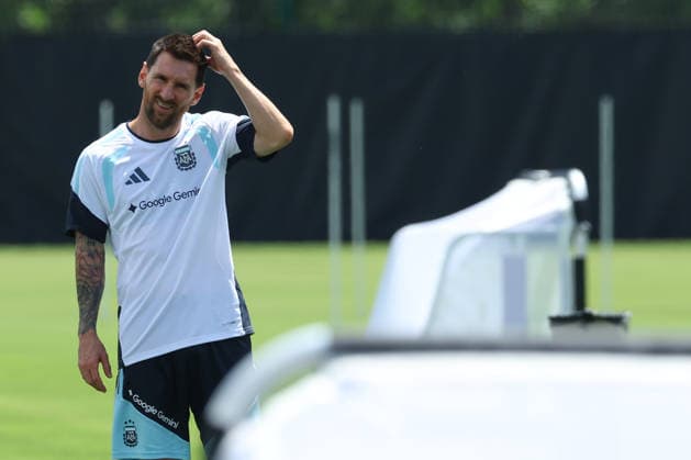 Argentina s forward Lionel Messi takes part in a training session during the 2026 FIFA World Cup football tournament at Sporting KC Training Centre in Kansas City on June 13, 2026 ¨ Photo by Alejandro PAGNI PHOTOxPHOTO KANSAS CITY UNITED STATES Copyright: xALEJANDROxPAGNIx