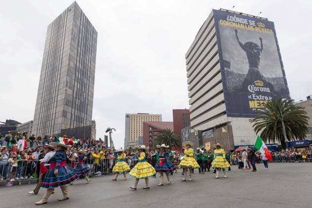 Mexico City hosts The Ball Returns Home World Cup parade MEXICO CITY, MEXICO JUNE 13, 2026: Performers, artists and spectators take part in The Ball Returns Home, a World Cup parade organized by the Mexico City Ministry of Culture as part of the celebrations surrounding the opening of the 2026 FIFA World Cup, WM, Weltmeisterschaft, Fussball The event brought together residents and visitors in the Mexican capital for a procession featuring cultural performances, music and artistic displays highlighting Mexico s history, identity and connection to football. Mexico City Mexico Copyright: x xCristianxLeyvax xJNAxPressx