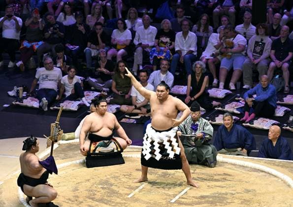 Sumo, Paris