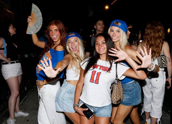 New York Knicks celebrate on St. Marks Place after the Knicks victory in game five of the NBA, Basketball Herren, USA Finals in San Antonio in the early morning hours of Sunday, June 14, 2026 in New York City. The New York Knicks won the NBA championship defeating the San Antonio Spurs in Game 5 of the NBA Finals to break a 53-year championship drought.  NYP20260613112 JOHNxANGELILLO