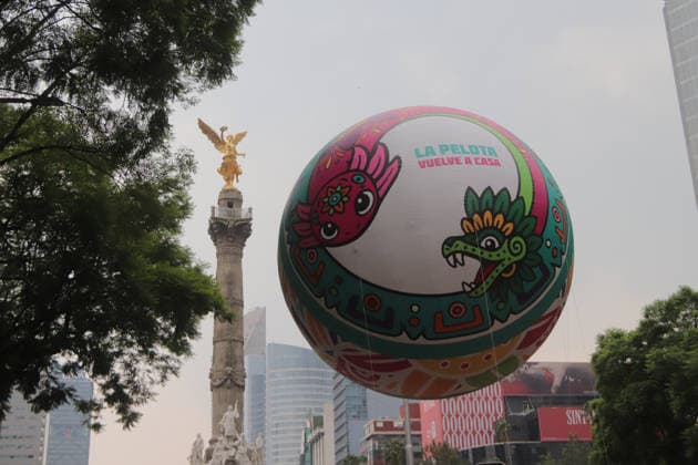 A parade balloon is seen during The Ball Returns HomeÃ¢â‚¬Â parade as part of 2026 FIFA World Cup, WM, Weltmeisterschaft, Fussball on Paseo de la Reforma Avenue. on June 13, 2026 in Mexico City, Mexico. Mexico City 2026 FIFA World Cup Parade  - ZUMAe321 0859071449st Copyright: xCarlosxSantiagox