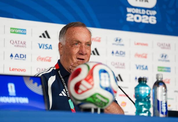 Dick Advocaat Curacao, head coach takes part in the final press conference before the group match between Germany and Curacao USA, FIFA World Cup, Curacao press conference, Houston, 13 06 2026 USA, FIFA World Cup, Curacao press conference, Houston, 13 06 2026 Houston Copyright: xEibner-Pressefoto ScottxColemanx EP_SCN