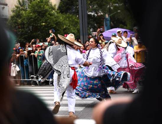 (260614) -- MEXICO CITY, June 14, 2026 -- People take part in a World Cup parade in Mexico City, capital of Mexico, June 13, 2026. ) (SP)MEXICO-MEXICO CITY FIFA World Cup, WM, Weltmeisterschaft, Fussball PARADE LiuxWenhui 