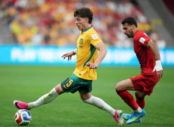 (260614) -- VANCOUVER, June 14, 2026 -- Jordan Bos (L) of Australia competes during the group D match between Australia and T¨¹rkiye at the 2026 FIFA World Cup, WM, Weltmeisterschaft, Fussball at BC Place Vancouver in Vancouver, Canada, June 13, 2026. ) (SP)CANADA-VANCOUVER-FOOTBALL-FIFA WORLD CUP-GROUP D-AUS VS TUR MengxYongmin 