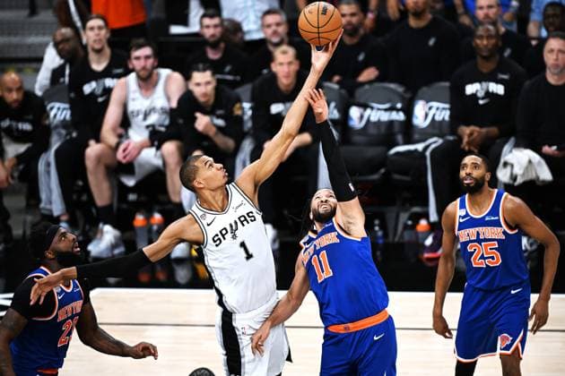 (260614) -- SAN ANTONIO, June 14, 2026 -- Victor Wembanyama (2nd L) of San Antonio Spurs competes during the final game 5 between New York Knicks and San Antonio Spurs at the 2025-2026 NBA, Basketball Herren, USA basketball game in San Antonio, the United States, June 13, 2026. ) (SP)U.S.-SAN ANTONIO-BASKETBALL-NBA-FINALS-KNICKS VS SPURS WuxXiaoling 