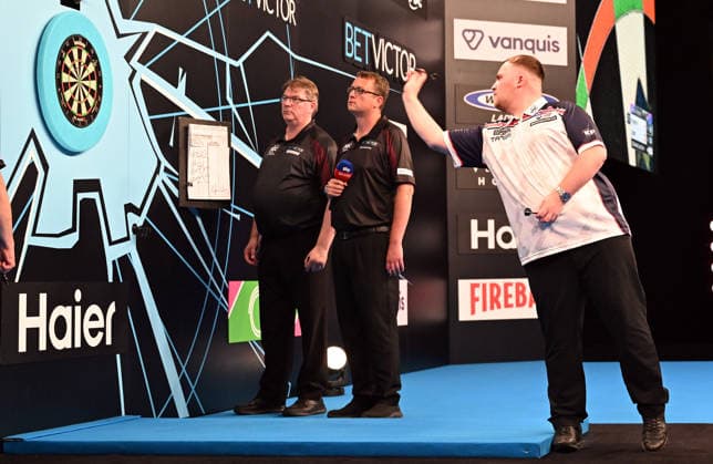 11 06 2026, xhbx, Dart World Cup of Darts 2026, v l Luke Littler England DFL DFB REGULATIONS PROHIBIT ANY USE OF PHOTOGRAPHS as IMAGE SEQUENCES and or QUASI VIDEO Frankfurt