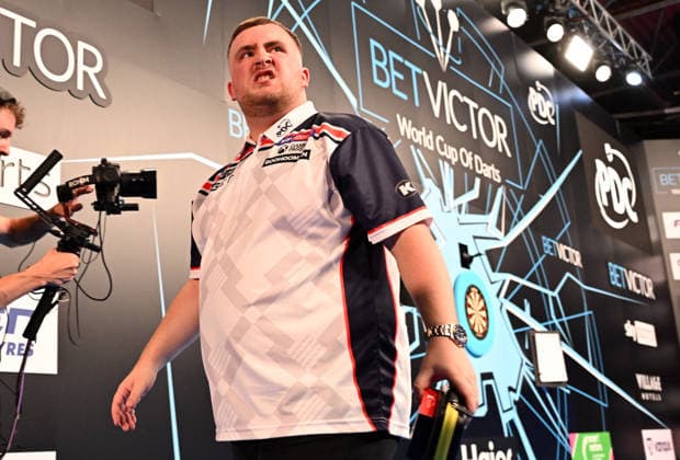 11 06 2026, xhbx, Dart World Cup of Darts 2026, v l Luke Littler England angry DFL DFB REGULATIONS PROHIBIT ANY USE OF PHOTOGRAPHS as IMAGE SEQUENCES and or QUASI VIDEO Frankfurt