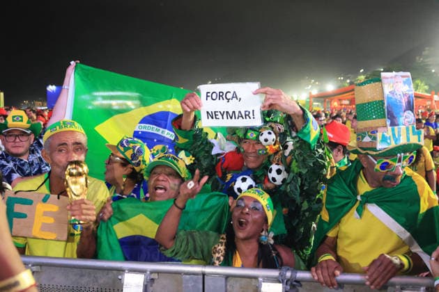 Brasil x Marrocos fan fest Rj RIO DE JANEIRO, RJ - 13.06.2026: BRASIL X MARROCOS FAN FEST RJ - Fans during the Brazil vs. Morocco game at the fan fest held on Copacabana Beach in Rio de Janeiro, RJ. x2961174x  LuizxGomes xwww.imago-images.dex  IMAGO LuizxGomes