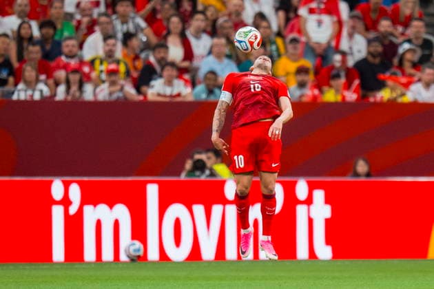 FIFA World Cup, WM, Weltmeisterschaft, Fussball 2026 - Group D - Australia vs Turkey Hakan Calhanoglu of Turkey heads the ball in the first half during the FIFA World Cup 2026 group stage match Australia against Turkey, in Vancouver, Canada, 13 June 2026. VANCOUVER Canada  Copyright: xBOBxFRIDx