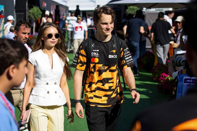 F1 - BARCELONA-CATALUNYA GRAND PRIX 2026 PIASTRI Oscar (aus), McLaren F1 Team MCL40, portrait and his girlfriend Lily Zneimer during the Formula 1 Barcelona-Catalunya Grand Prix 2026, 7th round of the 2026 Formula One World Championship, WM, Weltmeisterschaft from June 12 to 14, 2026 on the Circuit de Barcelona-Catalunya, in Montmelo, Spain - MontmeloSpain  Copyright: xXavixBonillax