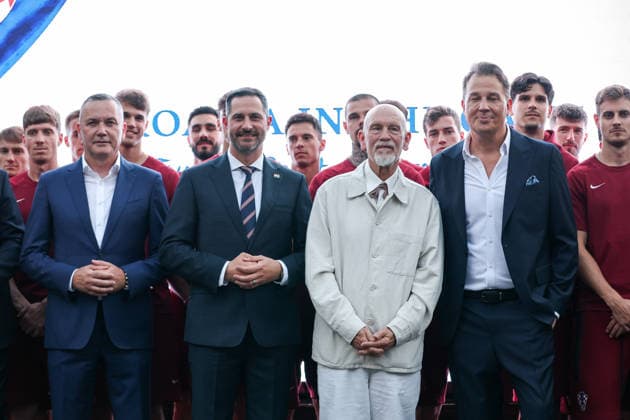 John Malkovich visited the Croatian national football team Famous Hollywood actor John Malkovich visited the Croatian national football team at their American base in Alexandria (USA) ahead of the opening of the 2026 World Cup. After hanging out with coach Zlatko DaliÄ‡ and Luka ModriÄ‡ and his teammates, John was ceremonially presented with a Croatian passport on June 14, 2026 in Alexandria (USA)  IgorxKralj PIXSELL