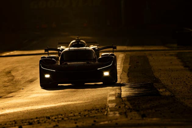 24 HEURES DU MANS 2026 - RACE - SATURDAY 07 CONWAY Mike (gbr), KOBAYASHI Kamui (jpn), DE VRIES Nyck (nld), Toyota Racing, Toyota TR010 Hybrid 07, Hypercar, action during the 24 Hours of Le Mans 2026, 3rd round of the 2026 FIA World Endurance Championship, on June 13, 2026 on the Circuit des 24 Heures du Mans in Le Mans, France - Le MansFrance  Copyright: xJULIENxDELFOSSEx