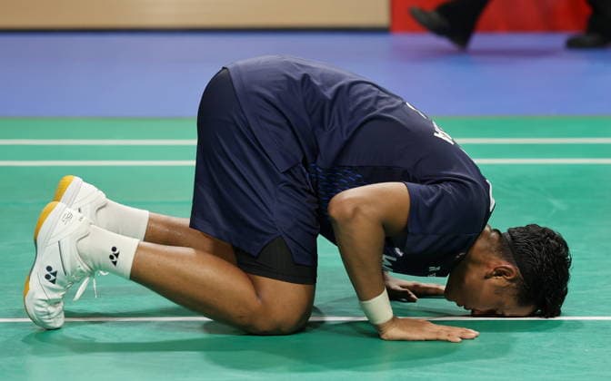 (260614) -- SYDNEY, June 14, 2026 -- Alwi Farhan of Indonesia celebrates after the men s singles final between Dong Tianyao of China and Alwi Farhan of Indonesia at the Australian Badminton Open 2026 in Sydney, Australia, June 14, 2026. ) (SP)AUSTRALIA-SYDNEY-BADMINTON-AUSTRALIAN OPEN-MEN S SINGLES-FINAL GongxBing 