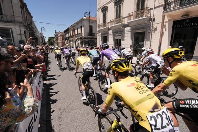 Start the race during Stage 1 of the Giro Next Generation from Reggio Calabria to Vibo Valentia Italy, Saturday June 14, 2026(Photo Massimo Paolone LaPresse)  Copyright: xMassimoxPaolone LaPressex