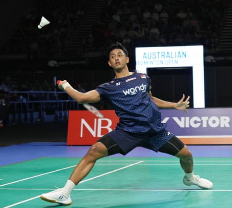 (260614) -- SYDNEY, June 14, 2026 -- Alwi Farhan of Indonesia competes during the men s singles final between Dong Tianyao of China and Alwi Farhan of Indonesia at the Australian Badminton Open 2026 in Sydney, Australia, June 14, 2026. ) (SP)AUSTRALIA-SYDNEY-BADMINTON-AUSTRALIAN OPEN-MEN S SINGLES-FINAL GongxBing 